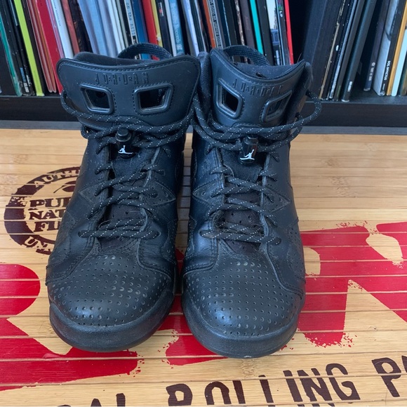 2016 Jordan retro 6 “Black Cat” 6.5y - Picture 2 of 7